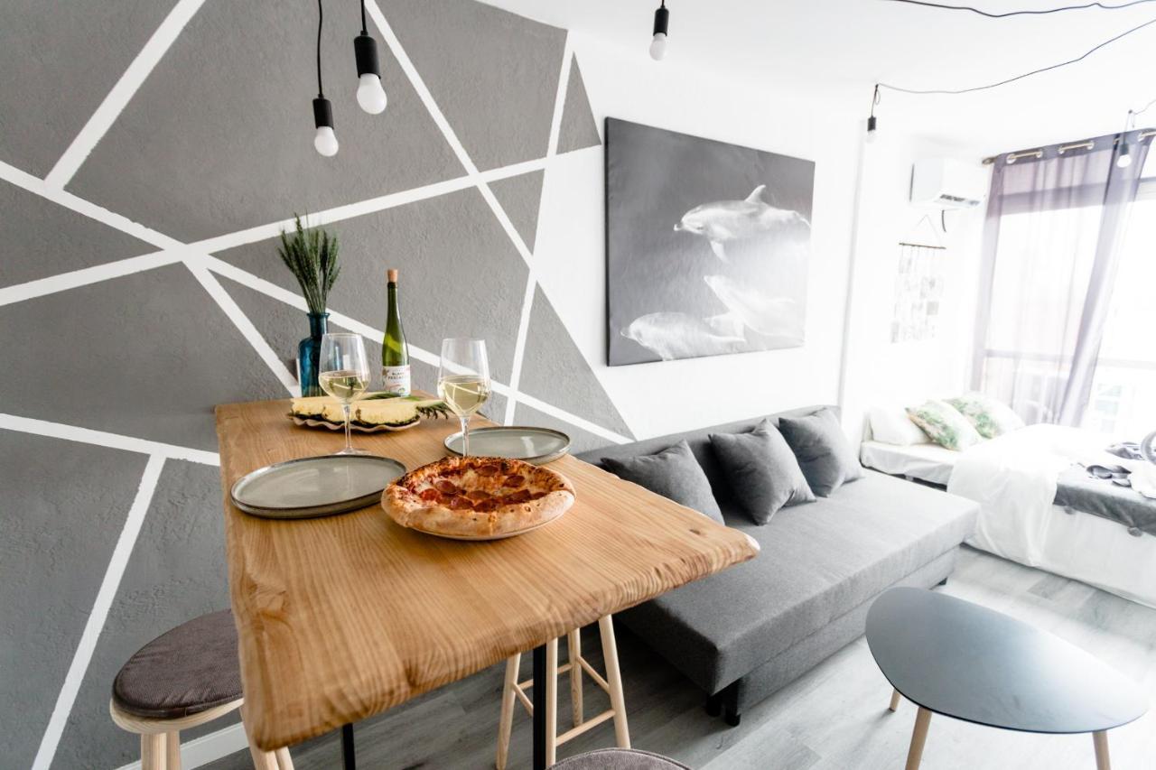 Modern Studio With See And City View Бенидорм Екстериор снимка